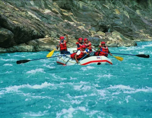 Rafting in Kashmir